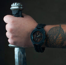 Vegvisir — Bog Oak Watch Set