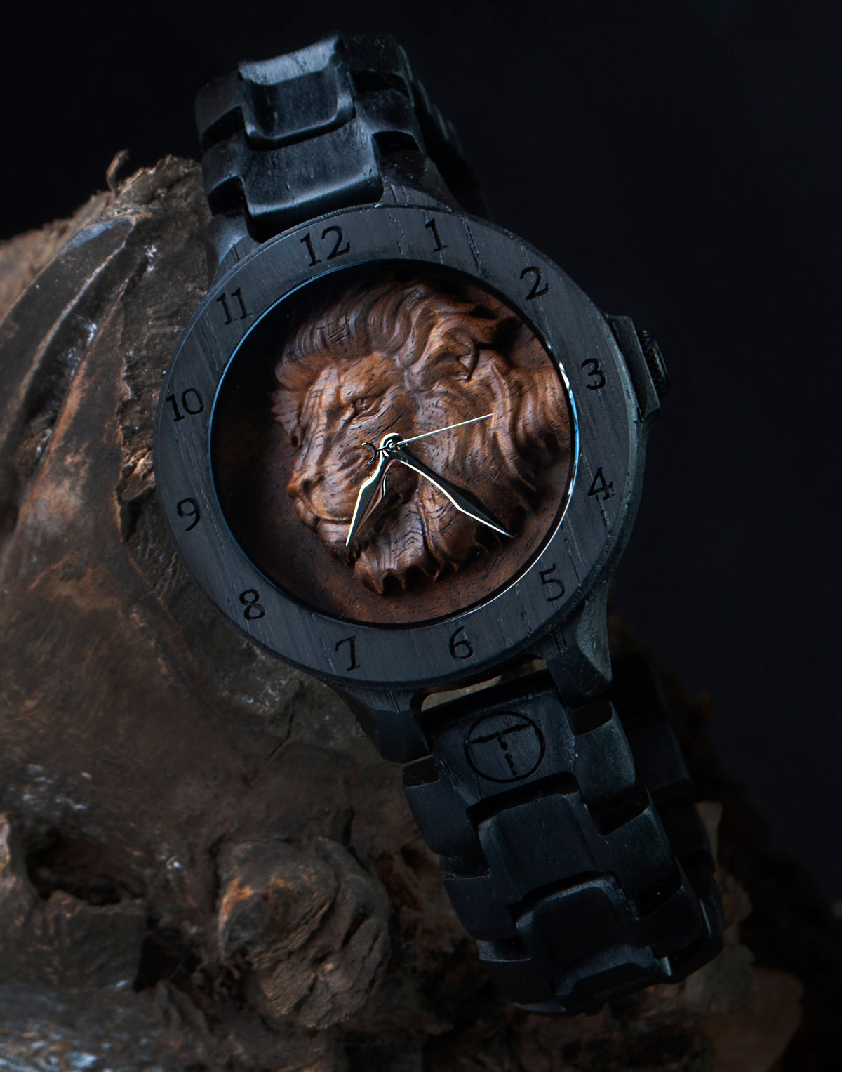 Lion — Walnut Burl Wooden Watch